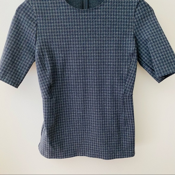 Theory Multi Houndstooth Fitted Half Sleeve Top Black Sz P - Picture 2 of 11